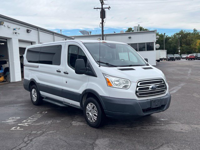 Used 2015 Ford Transit 150 XLT RWD image 2