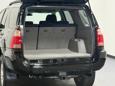 Used 2006 Toyota 4Runner SR5 RWD image 12