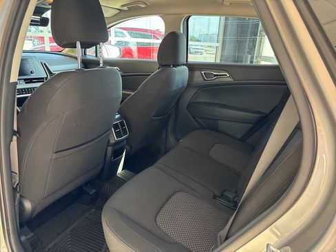 Certified 2023 Kia Sportage LX image 18
