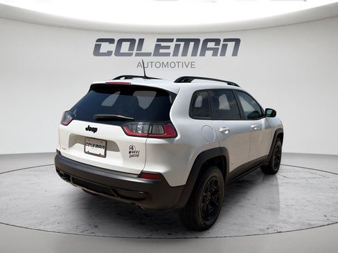 Used 2022 Jeep Cherokee Latitude AWD/4WD image 5