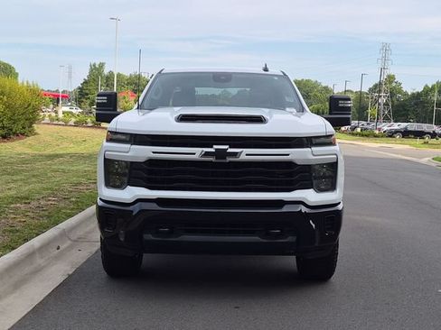 Used 2024 Chevrolet Silverado 2500 Custom w/ Custom Value Package AWD/4WD image 16