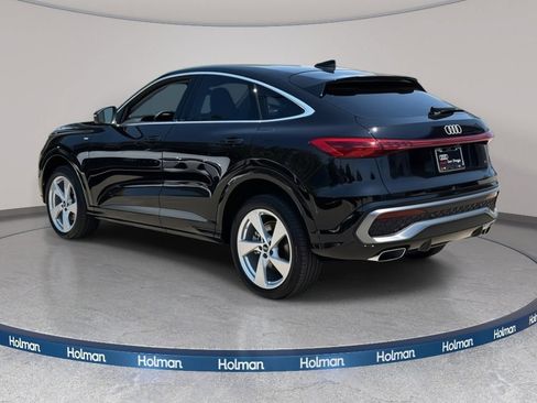 Certified 2025 Audi Q5 Premium Plus w/ Premium Plus AWD/4WD image 5
