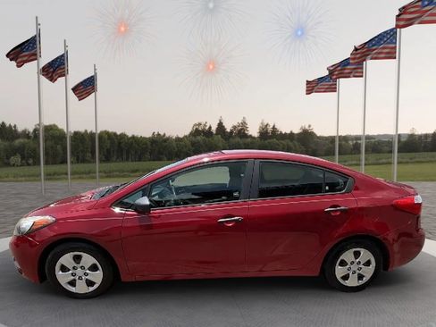 Used 2016 Kia Forte LX FWD image 3