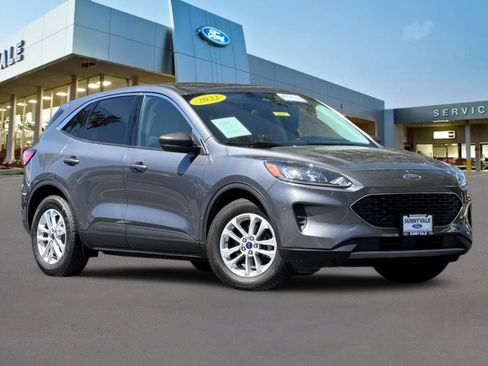 Certified 2022 Ford Escape SE FWD image 2