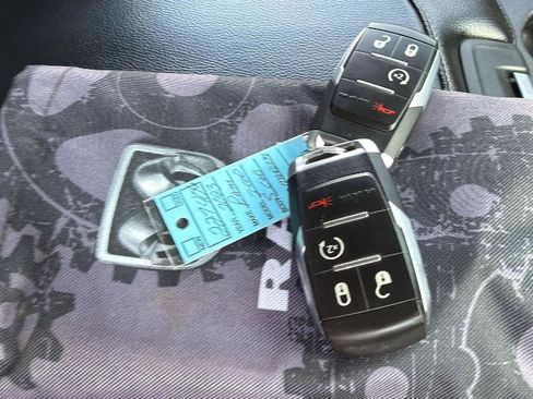 Used 2022 RAM 3500 Big Horn w/ Level C Equiment Group image 22