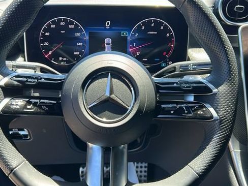 Used 2024 Mercedes-Benz GLC 300 4MATIC image 19
