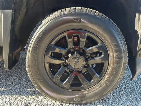 Used 2019 Chevrolet Silverado 2500 LTZ w/ Midnight Edition AWD/4WD image 12