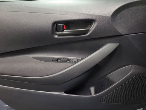 Used 2025 Toyota Corolla LE image 21