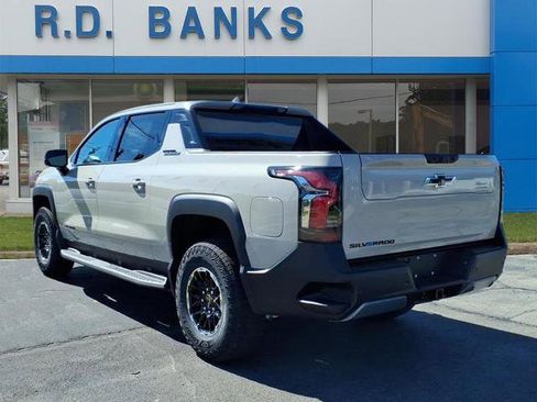 New 2026 Chevrolet Silverado EV Trail Boss w/ Plus Package image 3