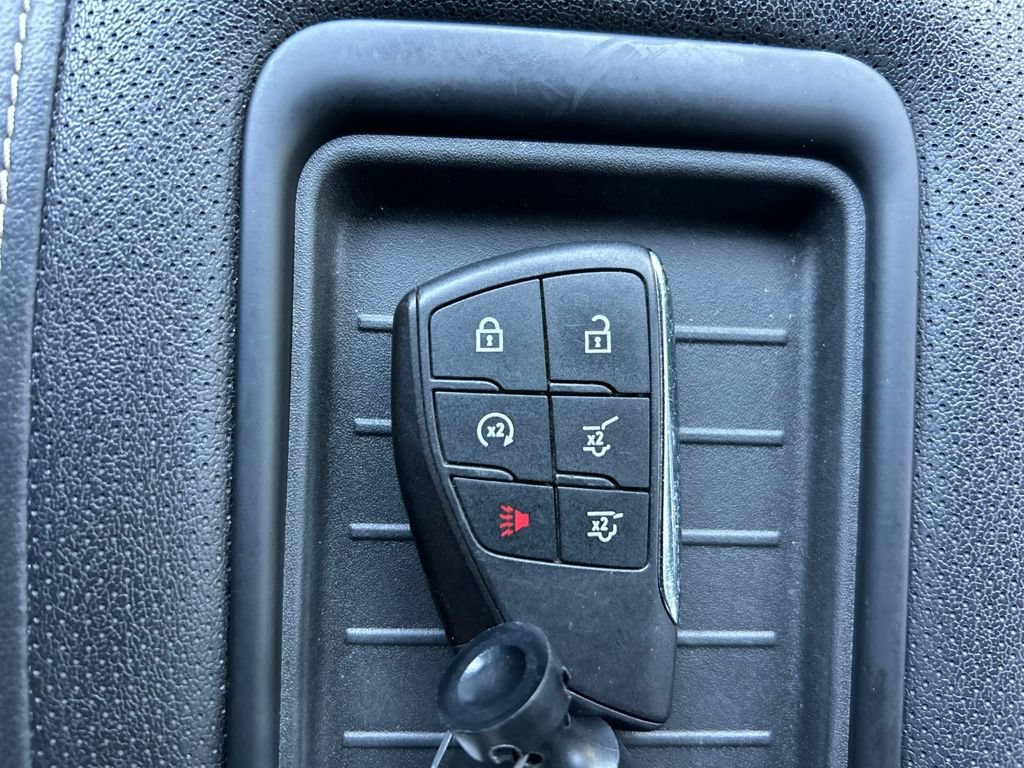 Used 2023 GMC Yukon SLT w/ SLT Premium Package RWD image 39