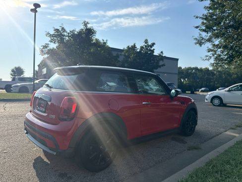 Used 2023 MINI Cooper 2-Door Hardtop FWD image 5