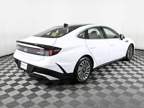 New 2025 Hyundai Sonata Limited FWD image 29