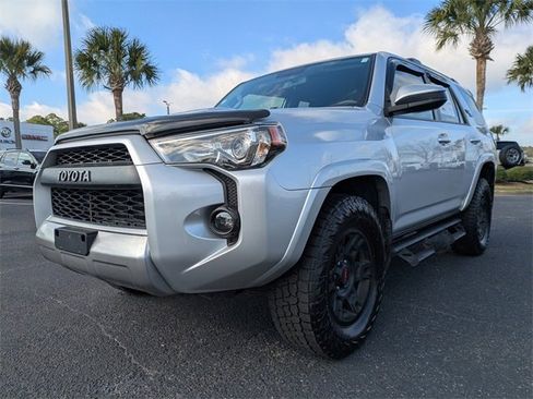 Used 2019 Toyota 4Runner TRD Off-Road image 9