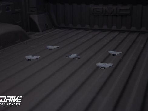 Used 2025 GMC Sierra 3500 Denali Ultimate image 17