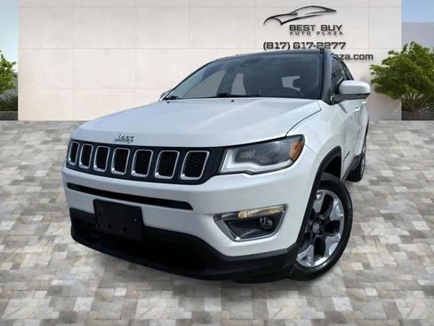 Used 2018 Jeep Compass Limited w/ Navigation Group image 3