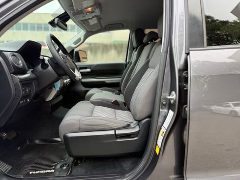 Used 2020 Toyota Tundra SR5 RWD image 13