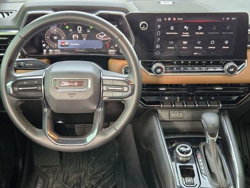 Used 2024 GMC Canyon AT4 w/ Technology Package AWD/4WD image 24