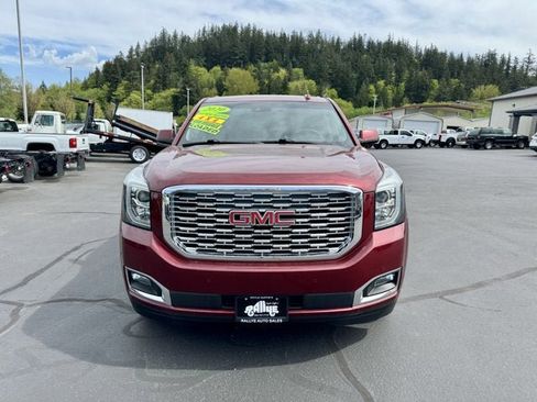 Used 2020 GMC Yukon Denali AWD/4WD image 2