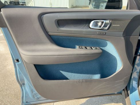 Certified 2023 Volvo XC40 Recharge Ultimate image 22