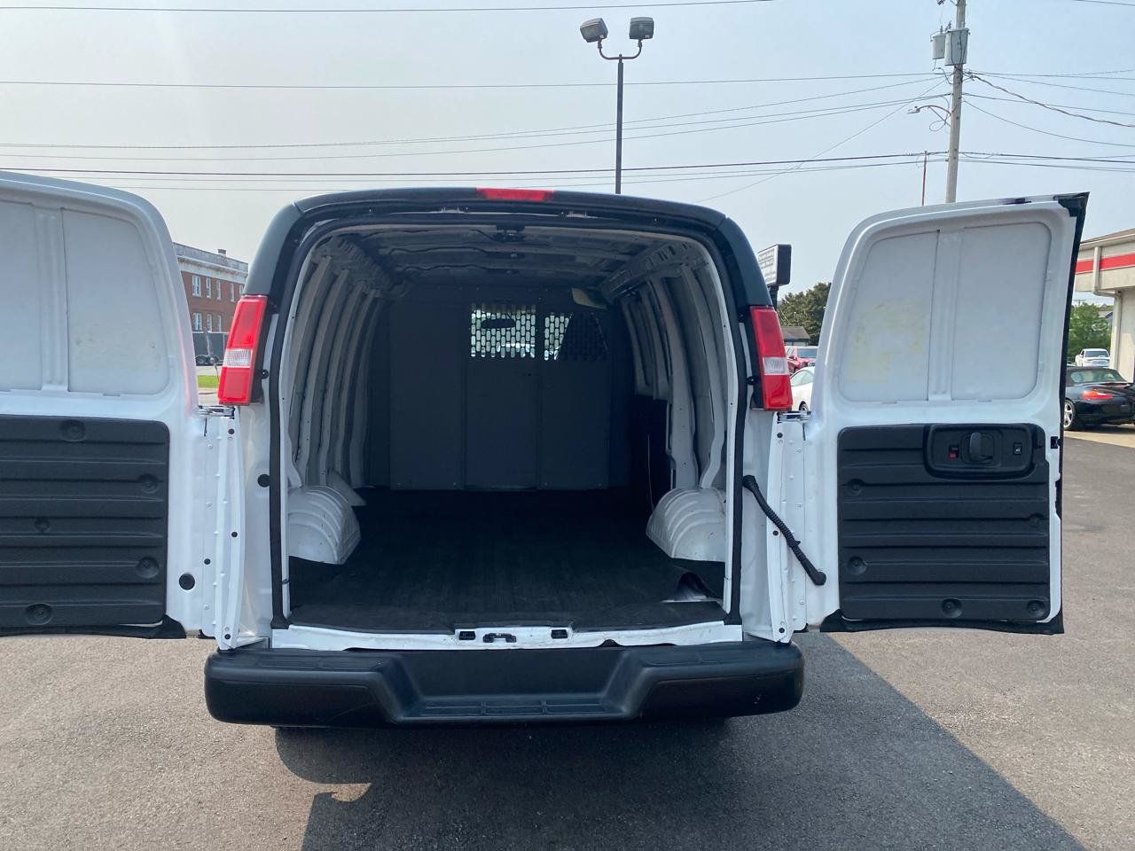 Used 2020 Chevrolet Express 2500 w/ Driver Convenience Package RWD image 30