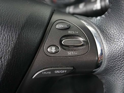 Used 2023 Nissan Murano SV image 25