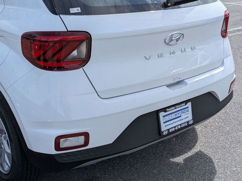 New 2026 Hyundai Venue SE image 11