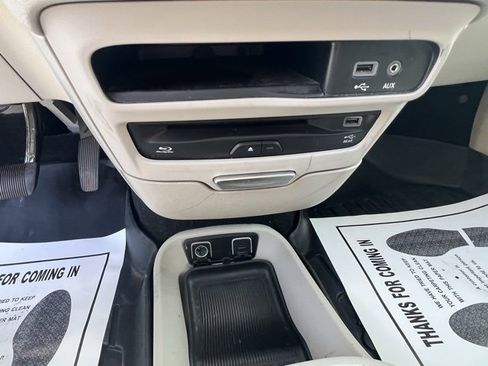 Used 2020 Chrysler Pacifica Touring-L Plus w/ Advanced Safetytec Group image 17