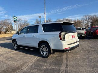 New 2026 Chevrolet Suburban Premier w/ Sun And Tow Package video 3