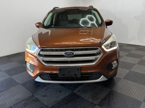 Used 2017 Ford Escape SE w/ Equipment Group 201A AWD/4WD image 4