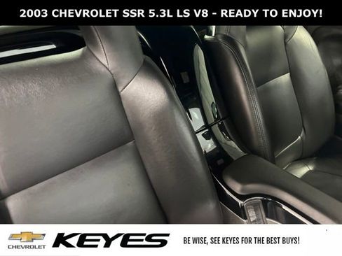 Used 2003 Chevrolet SSR w/ Preferred Equipment Group image 7