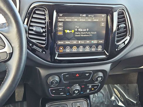 Used 2020 Jeep Compass Limited image 29