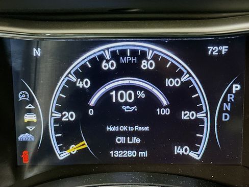 Used 2016 Jeep Grand Cherokee Overland image 19