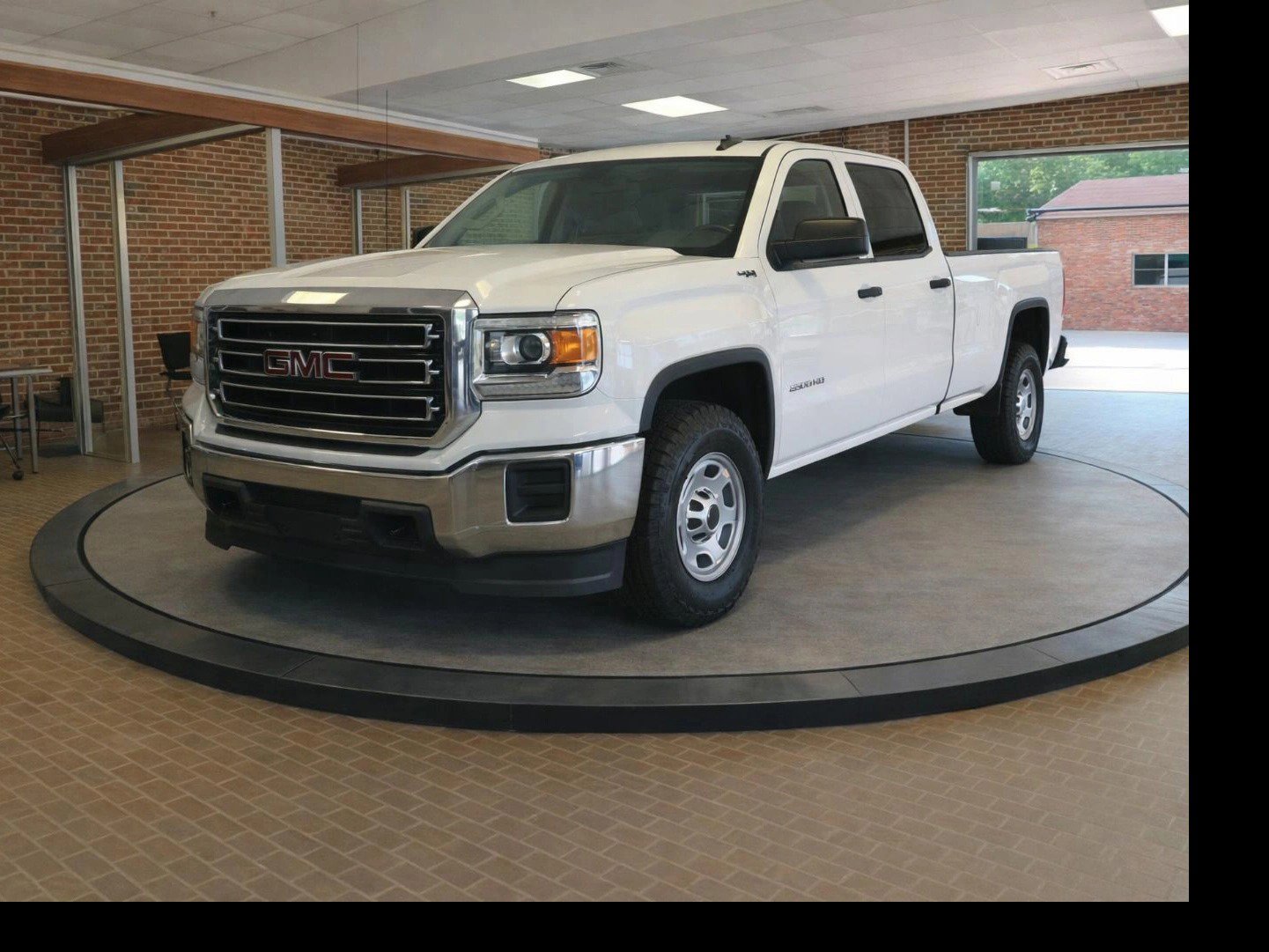 Used 2018 GMC Sierra 2500 4x4 Crew Cab image 1