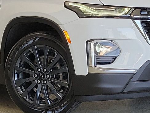 Certified 2022 Chevrolet Traverse RS w/ LPO, Floor Liner Package image 3