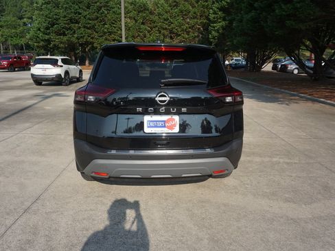 Used 2023 Nissan Rogue S FWD image 19