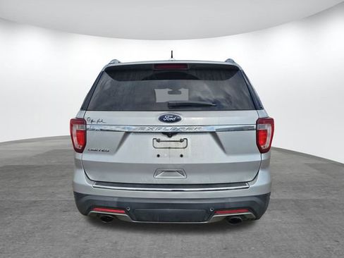 Used 2019 Ford Explorer Limited w/ Limited Luxury Package image 4