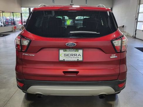 Used 2018 Ford Escape SE w/ SE Sync 3 Package AWD/4WD image 6