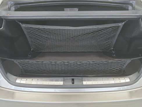 Used 2023 Lexus LS 500 w/ Accessory Package (Z2) RWD image 13
