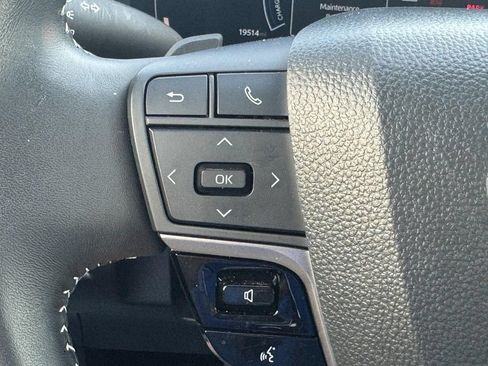 Used 2026 Toyota Camry SE FWD image 26