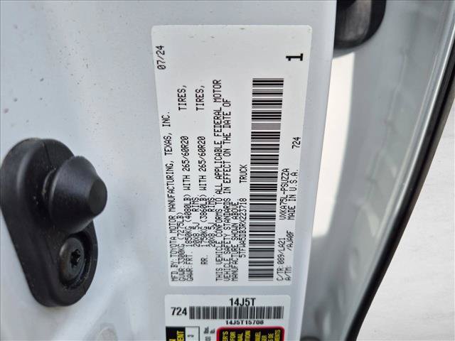 Used 2024 Toyota Tundra Platinum w/ TRD Off-Road Package AWD/4WD image 25