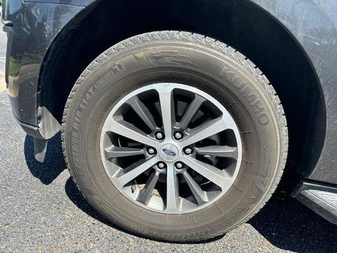 Certified 2021 Ford Expedition XLT RWD image 13