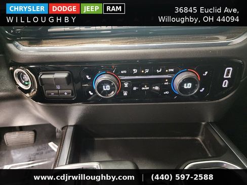 Used 2024 Chevrolet Silverado 1500 LT Trail Boss w/ Convenience Package II AWD/4WD image 25