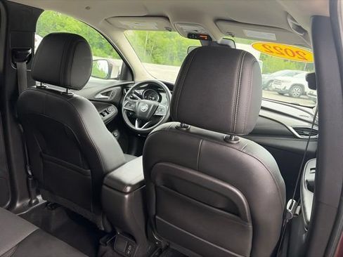 Used 2022 Buick Encore GX Select AWD/4WD image 35