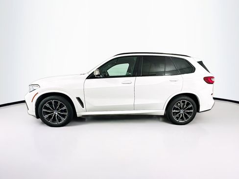 Used 2020 BMW X5 M50i w/ Executive Package image 4