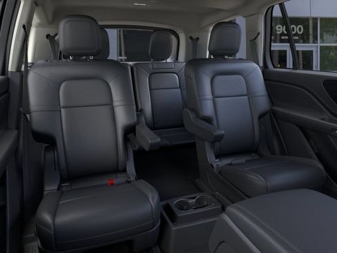 New 2026 Lincoln Aviator 2WD w/ Jet Appearance Package image 11
