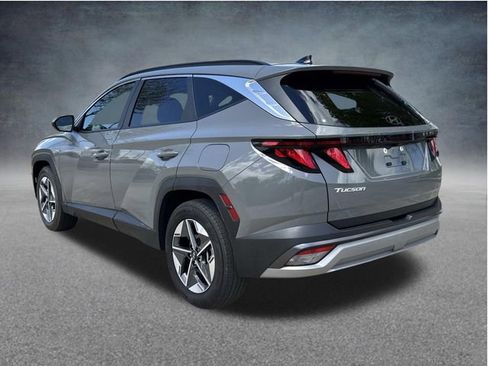 Used 2025 Hyundai Tucson SEL FWD image 6