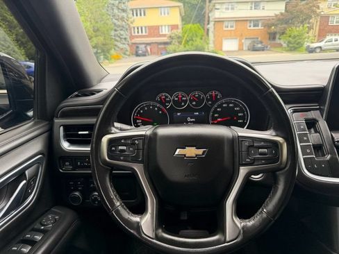 Used 2021 Chevrolet Suburban LT AWD/4WD image 17