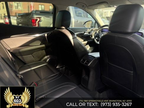 Used 2024 Buick Envision Preferred AWD/4WD image 10