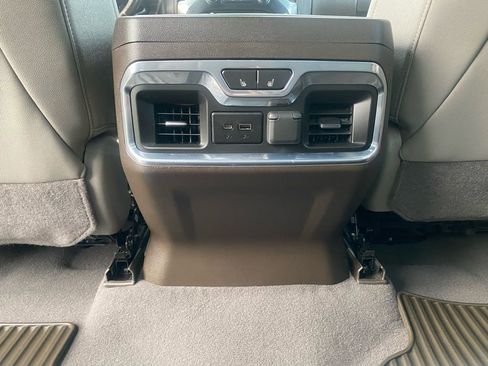 Used 2022 Chevrolet Silverado 2500 LTZ w/ LTZ Convenience Package AWD/4WD image 30
