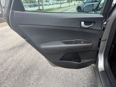 Used 2018 Kia Optima EX w/ Premium Package FWD image 33